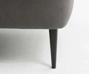 Forma: Delicate metal base