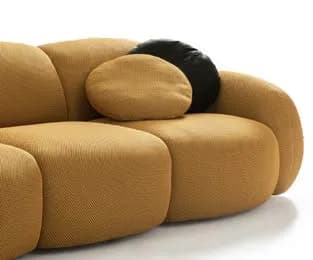 Globe: Round cushions as optional accessories