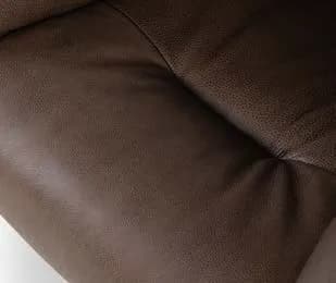 Julia: Well-designed upholstery construction