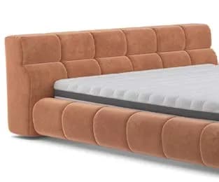 Temple bed: Beautiful quilting